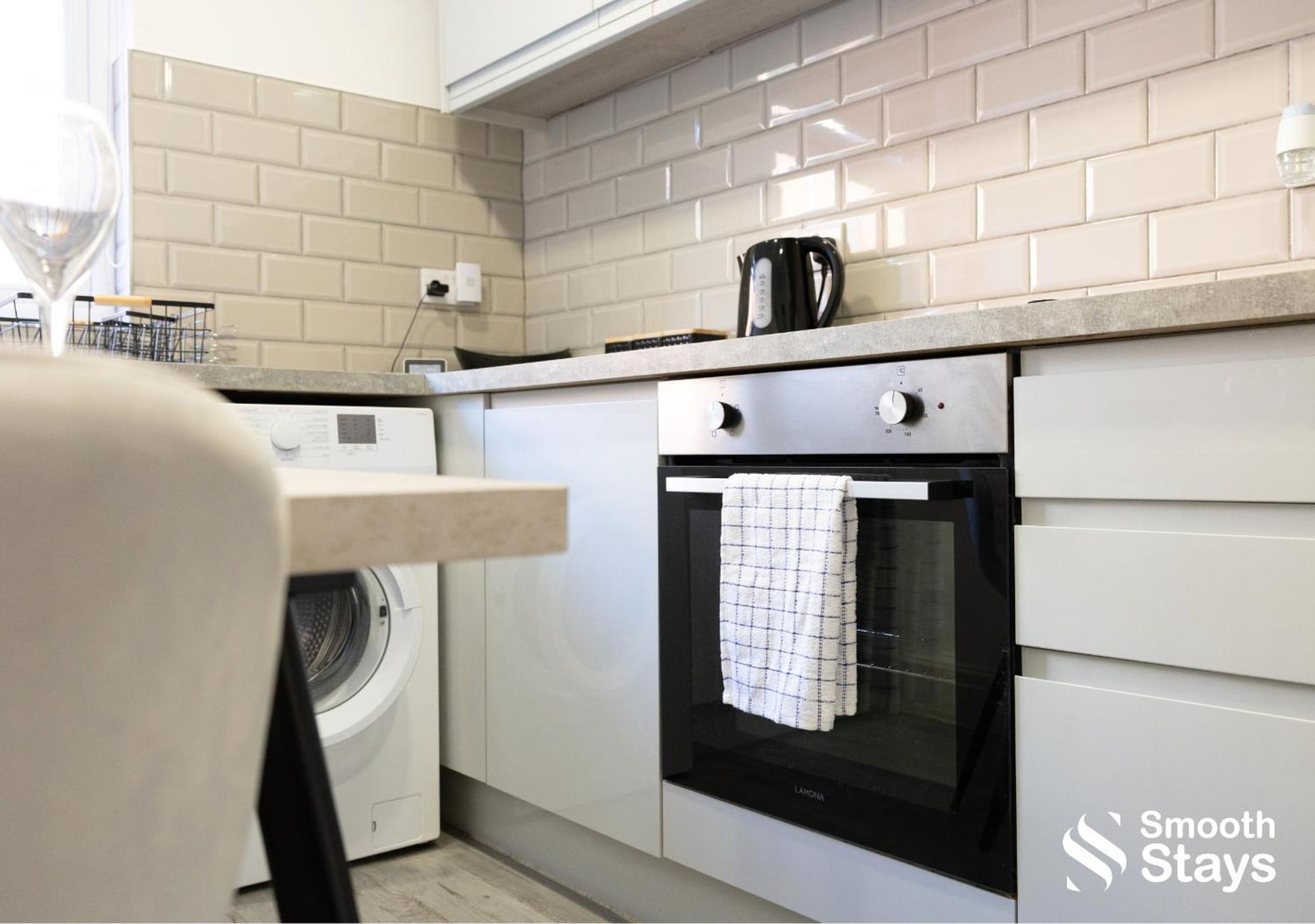 One Bedroom Apartment At Smooth Stays Short Lets & Serviced Accommodation Preston With Parking Near Train Station Zewnętrze zdjęcie