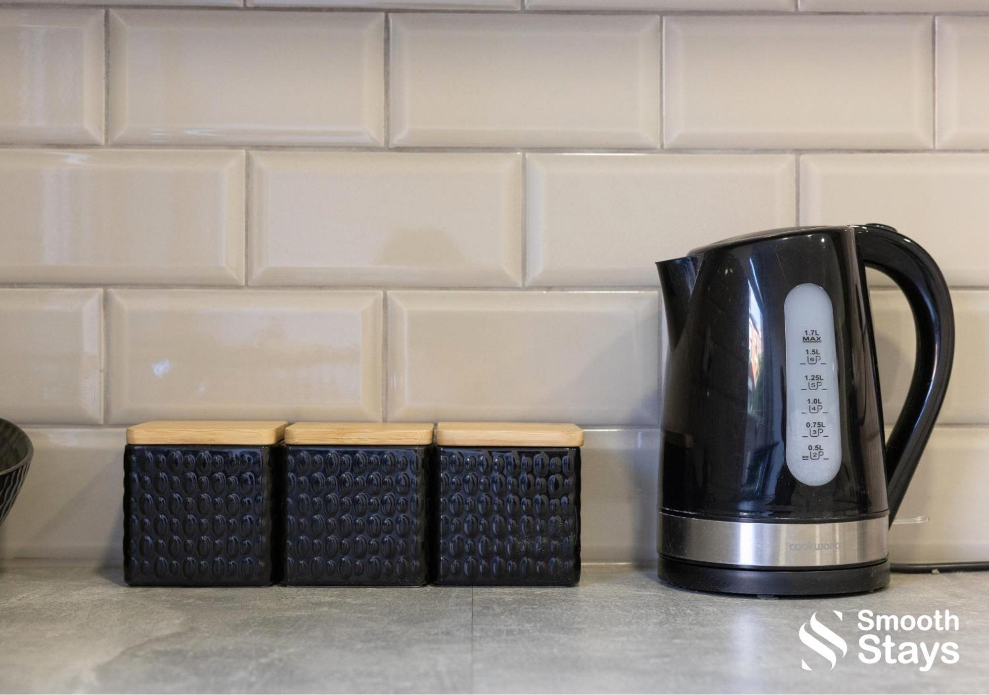 One Bedroom Apartment At Smooth Stays Short Lets & Serviced Accommodation Preston With Parking Near Train Station Zewnętrze zdjęcie